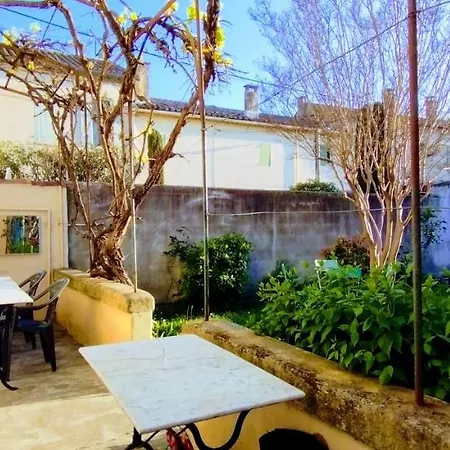 Jardin Fleuri * Avignon